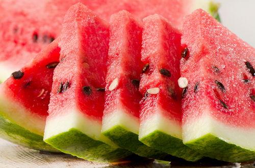 淄博探店网红吃瓜,网红吃瓜新地标,美食瓜趣一网打尽